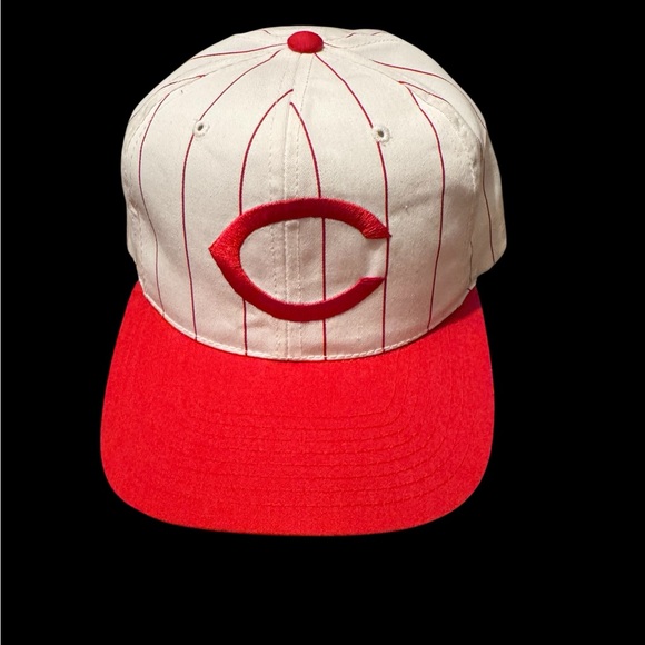 Vintage Cincinnati Reds Pinstripe SnapBack Hat NWOT - Picture 1 of 4